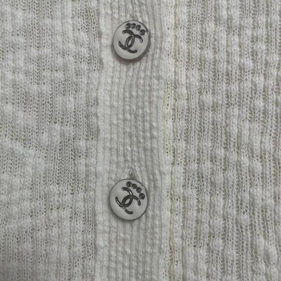 The Chanel Coco Beach 2025 collection Cardigan - Picture 7 of 14